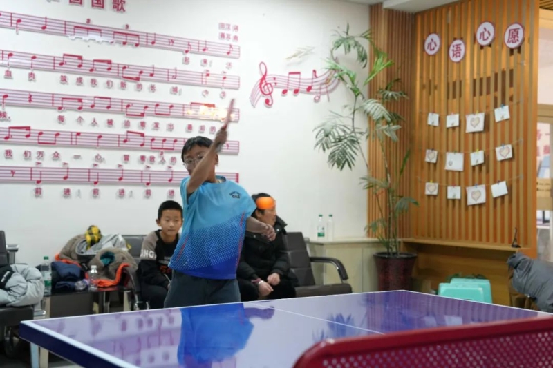 是他在世界